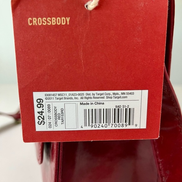 Mossimo Supply, Burgundy Crossbody, faux leather Bag with adjustable strap. NWT - Picture 4 of 12